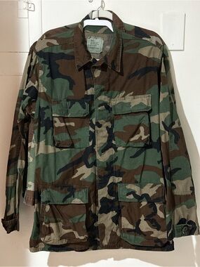 Vintage 1986 US Military Woodland Camo BDU Jacket Small Long